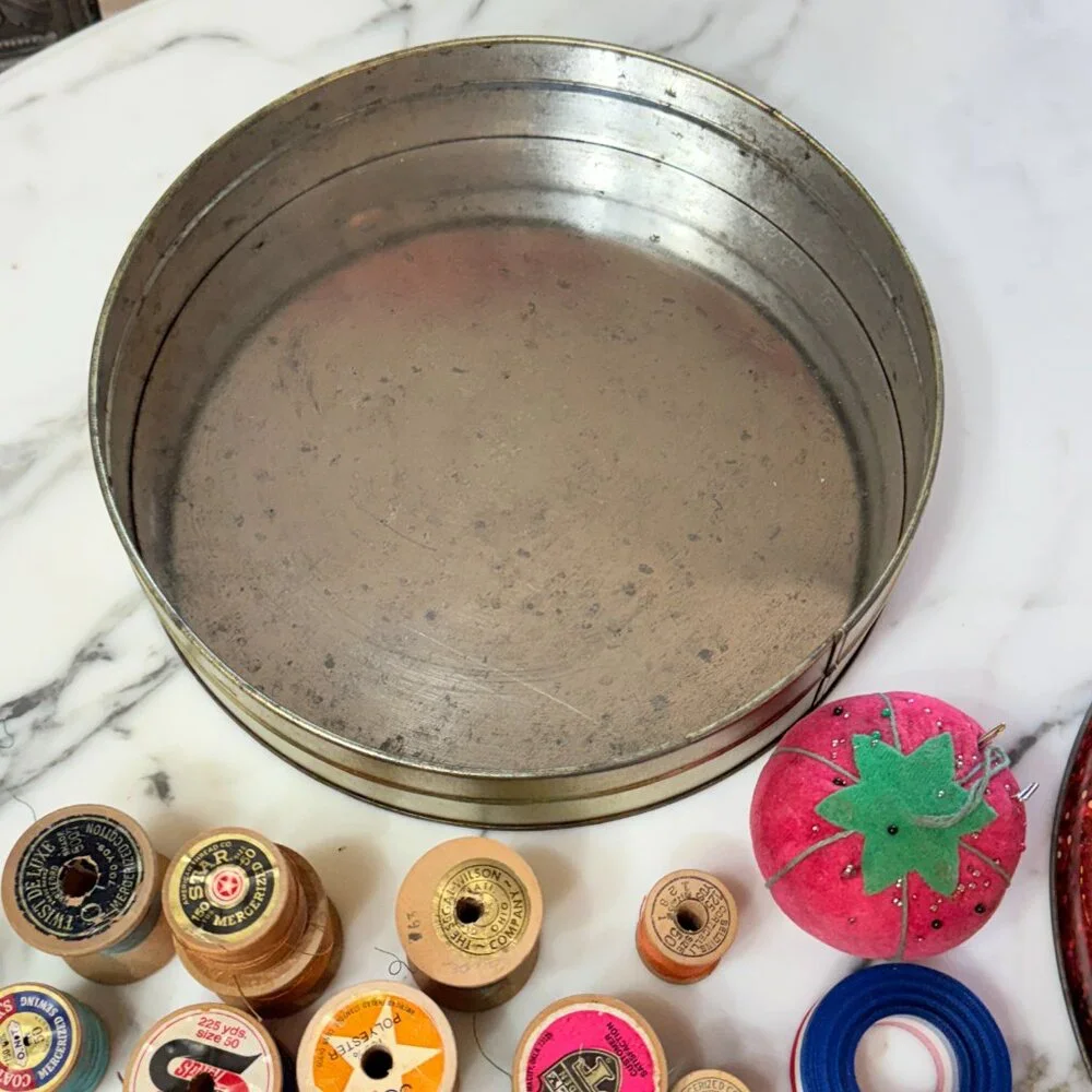 Huge Vintage Sewing Notion Bundle 25 pieces! - Picture 16 of 17